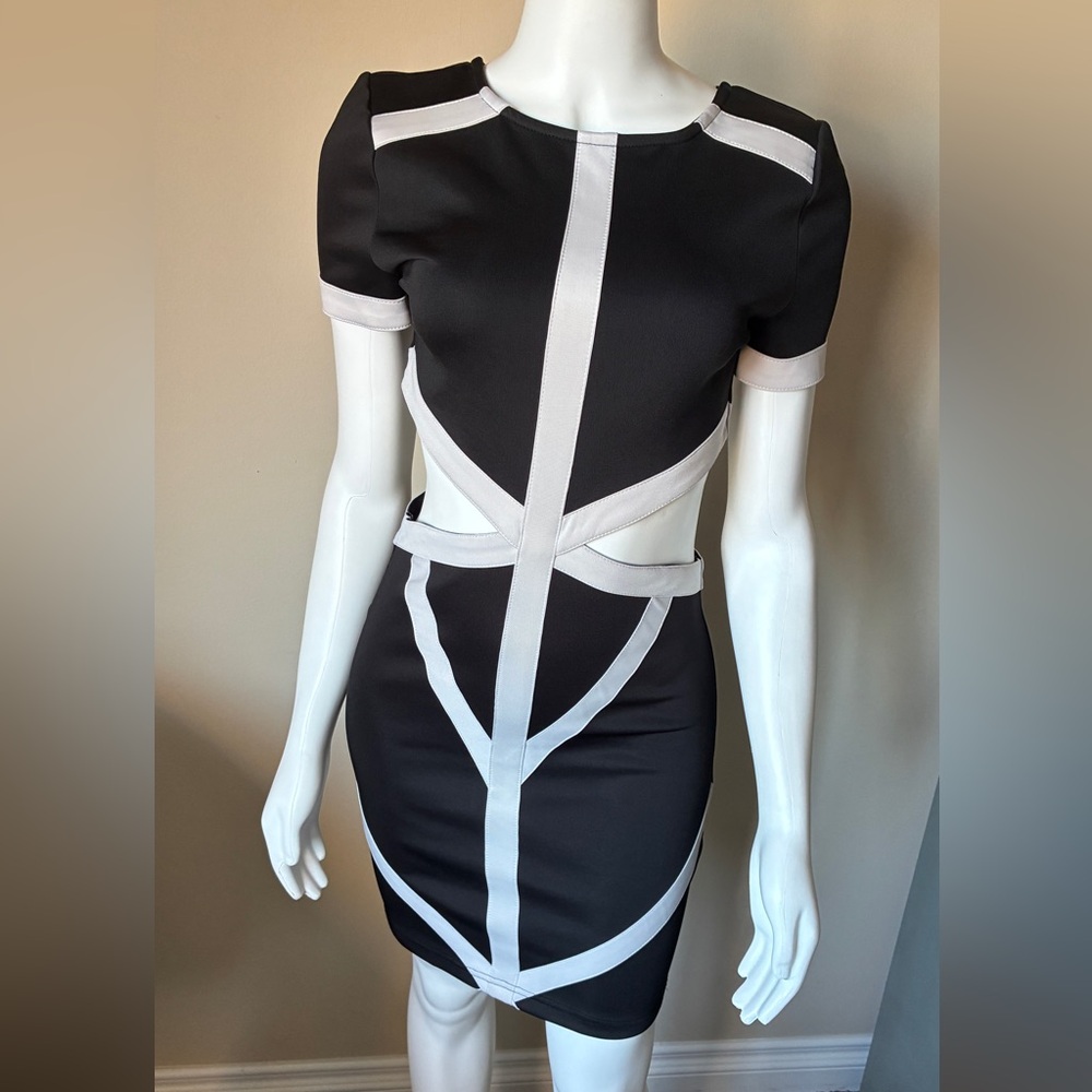 HAODUOYI Black and White Geometric Sexy Cutout Mini Dress